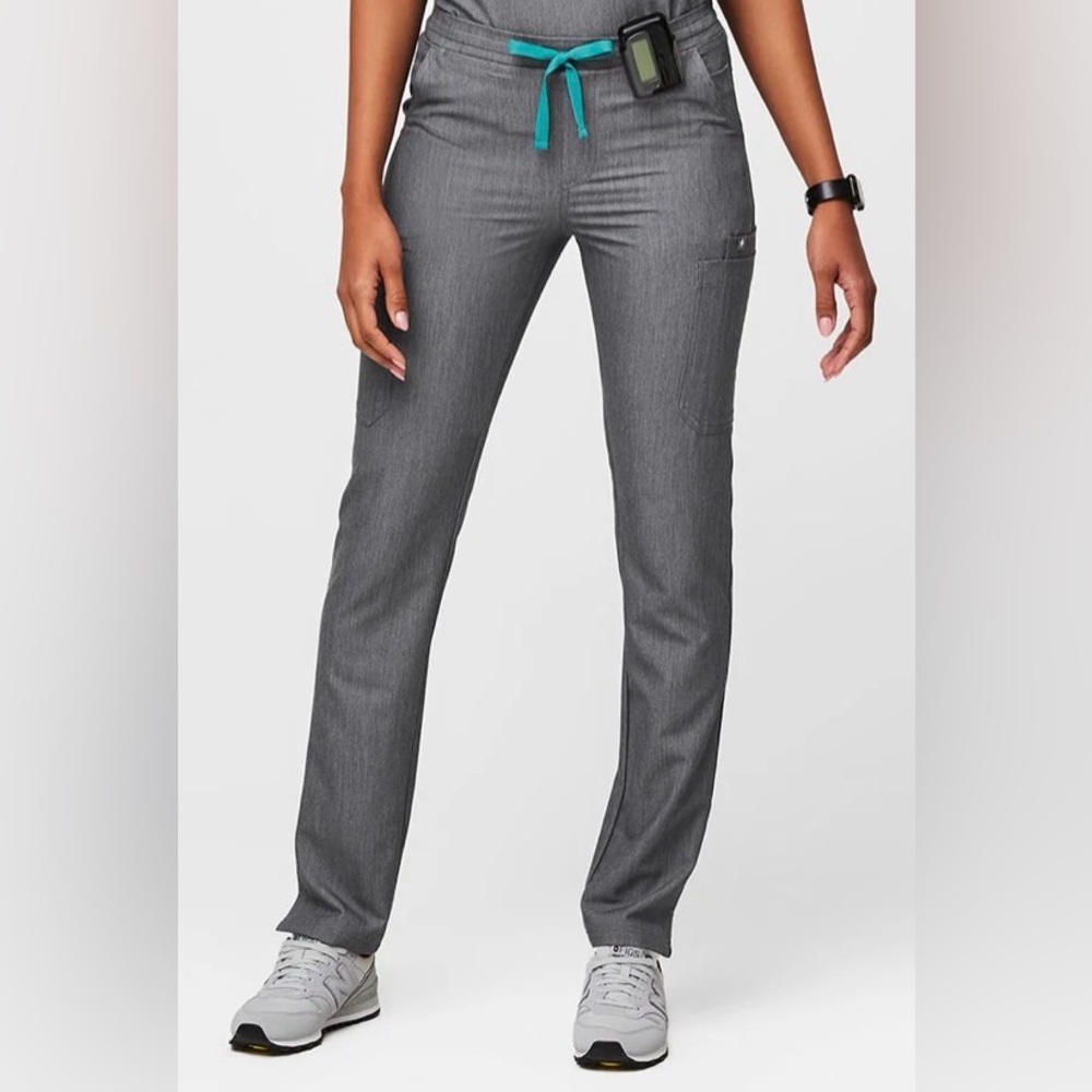 Figs Women’s Yola Elastic Waistband Skinny Scrub Pants, Size:M/P, Color:Graphite